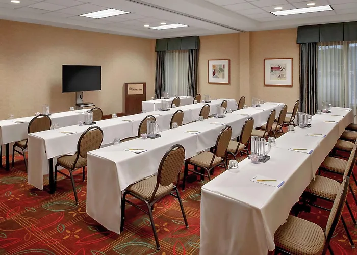 Hilton Garden Chicago O'hare Airport Hotel 3*