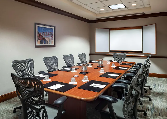 Hotel Hilton Garden Chicago O'hare Airport 3*