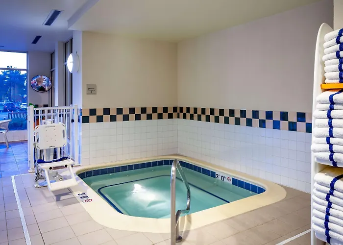 Hilton Garden Chicago O'hare Airport 3*